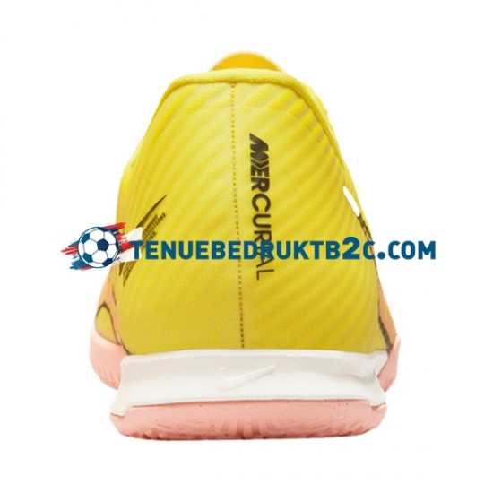 Nike Air Zoom Mercurial Vapor XV Academy IC Halle Lucent Roze Geel voetbalschoenen
