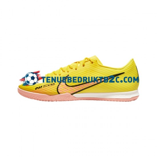 Nike Air Zoom Mercurial Vapor XV Academy IC Halle Lucent Roze Geel voetbalschoenen