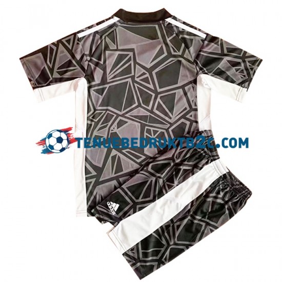 Uitshirt Real Madrid Keeper Voetbalteneu Kinderen 2022-23 S-S